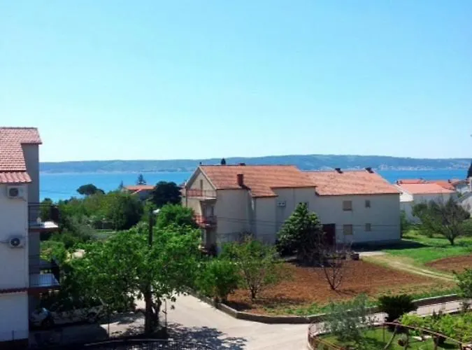 Maria - Comfortable *